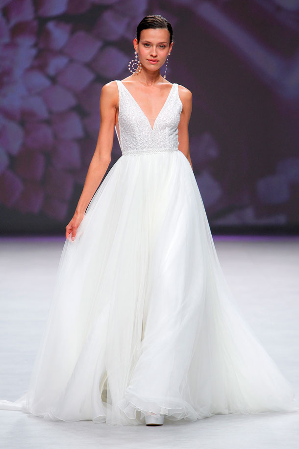 ilovebrides.pt Aire Barcelona Coleção 2020 vestidos de noiva